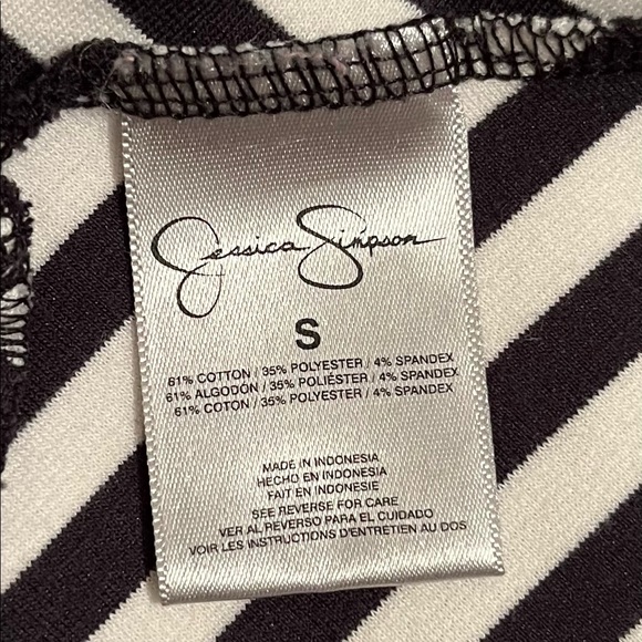 Jessica Simpson Black and White Stripes Top Sz Small Nice and So So Cute - Picture 3 of 3
